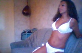 sex Dahlia Sky gives hot blowjob