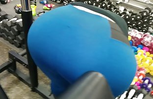 sex Milf with monster tits loves the fuck in threesome.